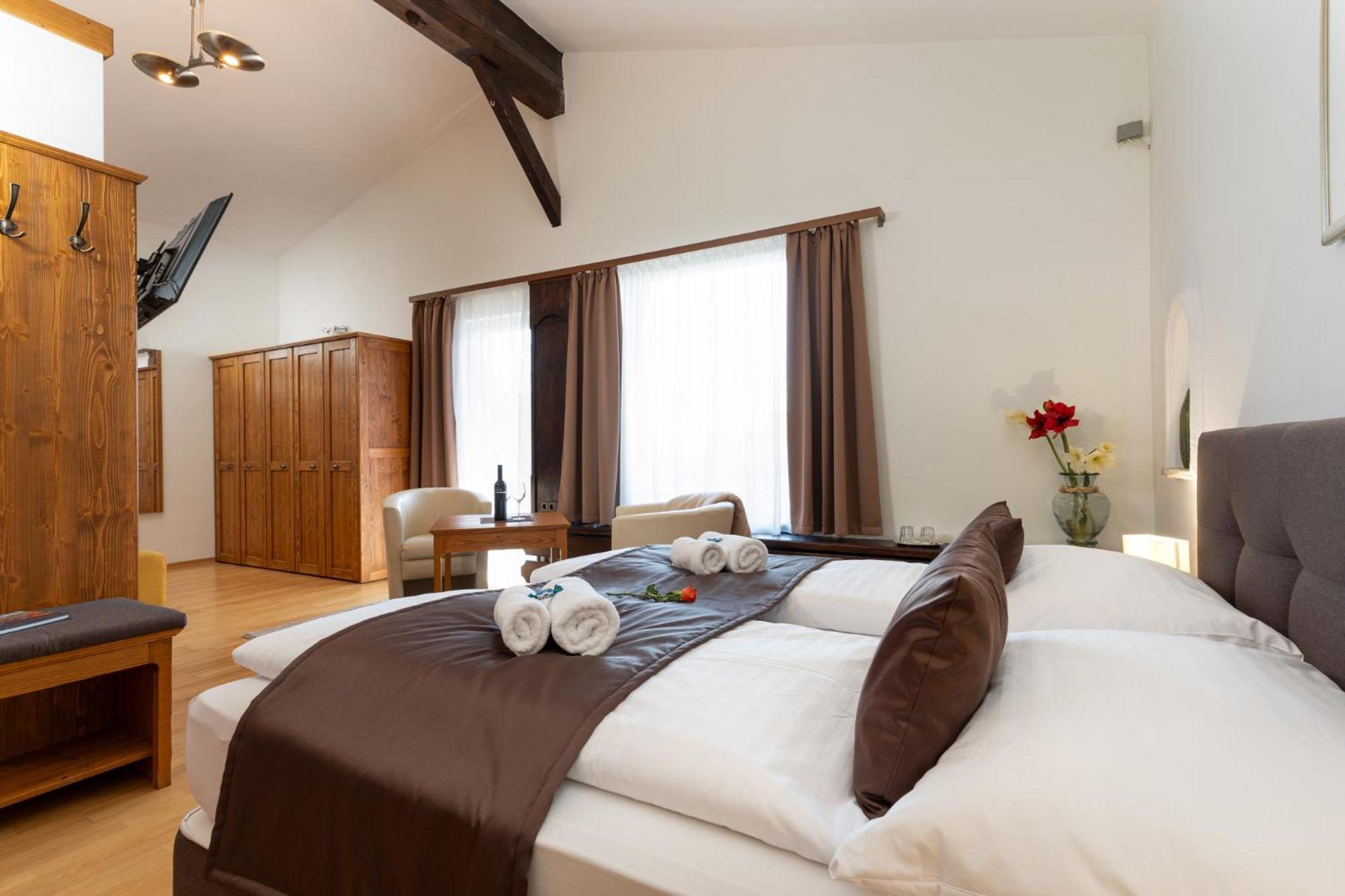 Landhaus St. Georg Grobming Rum bild